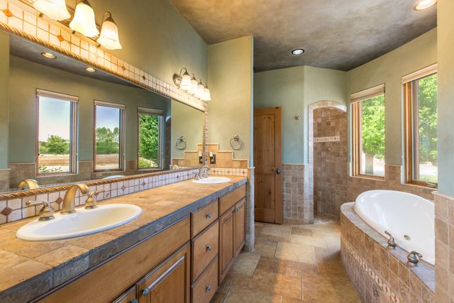 9 W Alary Lane, Corrales, NM 87048
