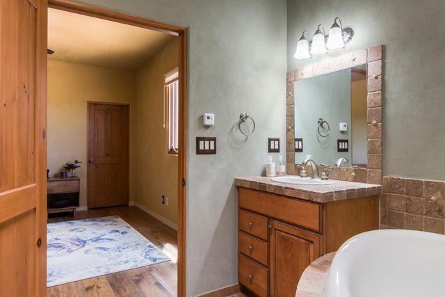 9 W Alary Lane, Corrales, NM 87048