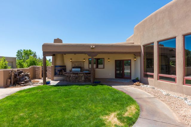 9 W Alary Lane, Corrales, NM 87048