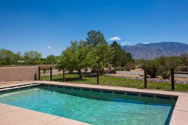 9 W Alary Lane, Corrales, NM 87048