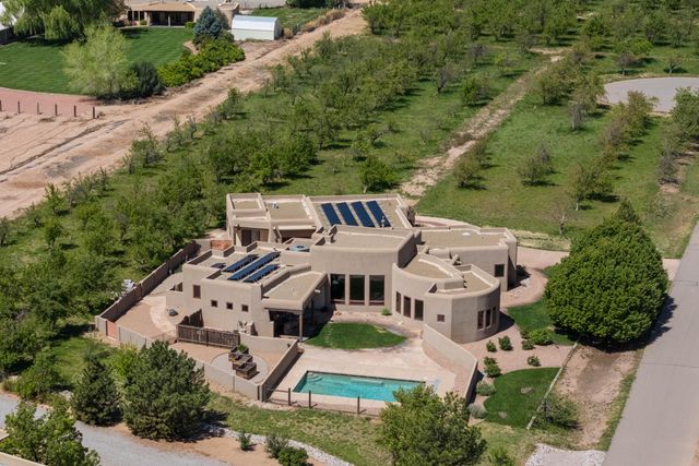 9 W Alary Lane, Corrales, NM 87048
