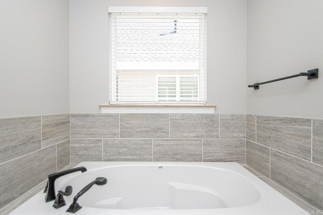 404 Gardens Lane, North Little Rock, AR 72114