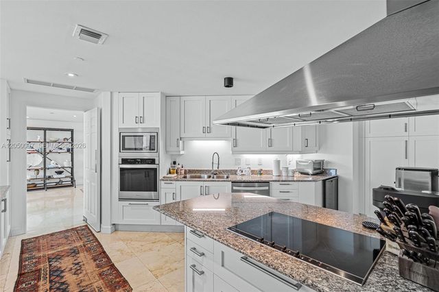 1643 Brickell Avenue 2805, Miami, FL 33129