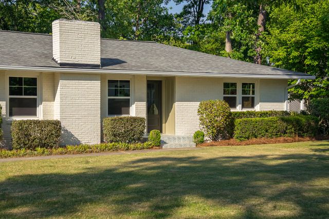 302 Barnard Avenue SE, Aiken, SC 29801