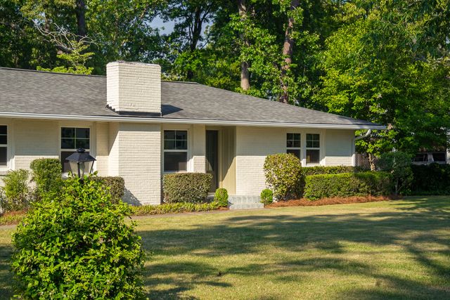 302 Barnard Avenue SE, Aiken, SC 29801
