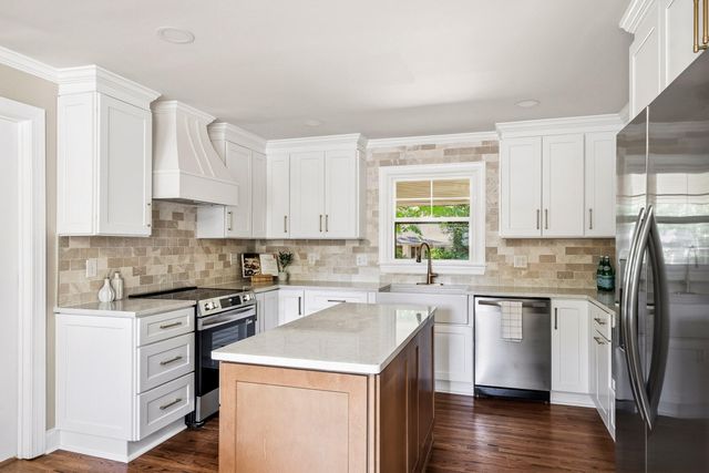 302 Barnard Avenue SE, Aiken, SC 29801