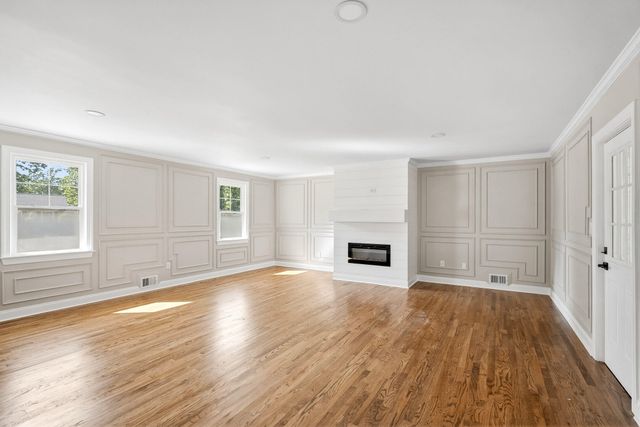 302 Barnard Avenue SE, Aiken, SC 29801