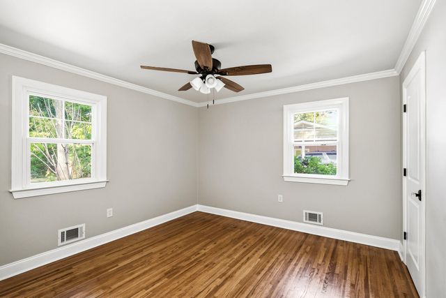 302 Barnard Avenue SE, Aiken, SC 29801