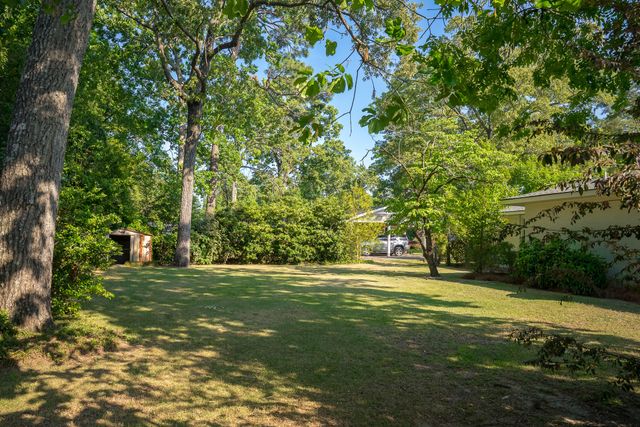 302 Barnard Avenue SE, Aiken, SC 29801