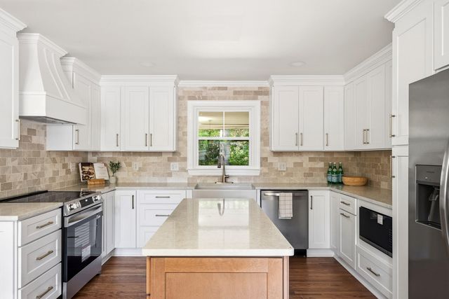 302 Barnard Avenue SE, Aiken, SC 29801