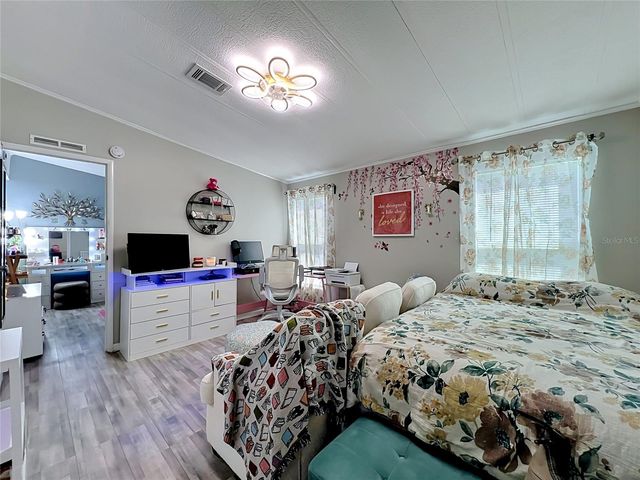 7519 CHARLIN PARKWAY, Orlando, FL 32822