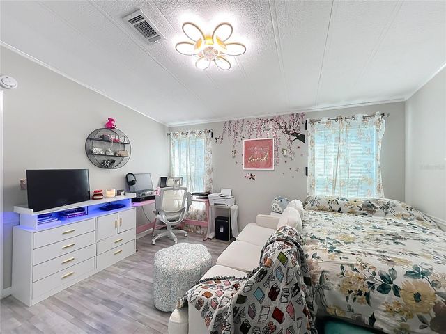 7519 CHARLIN PARKWAY, Orlando, FL 32822