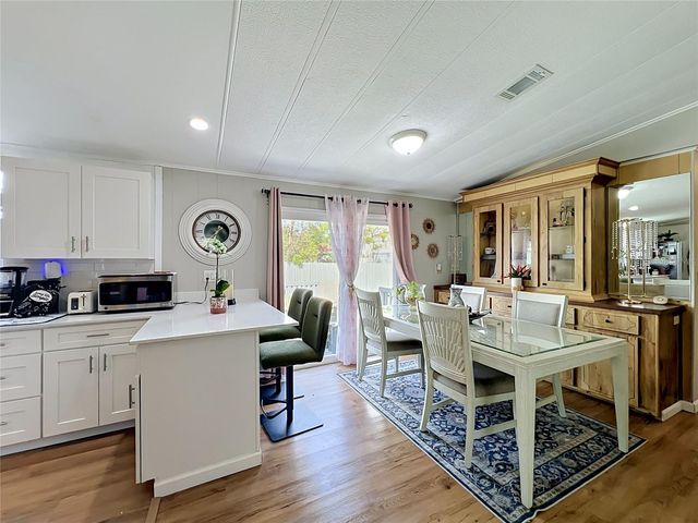 7519 CHARLIN PARKWAY, Orlando, FL 32822