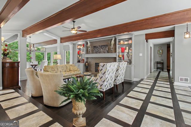 626 Golf View Drive, Peachtree City, GA 30269