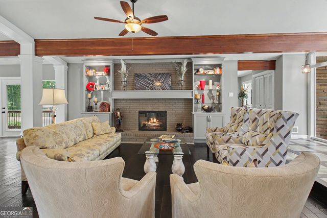 626 Golf View Drive, Peachtree City, GA 30269