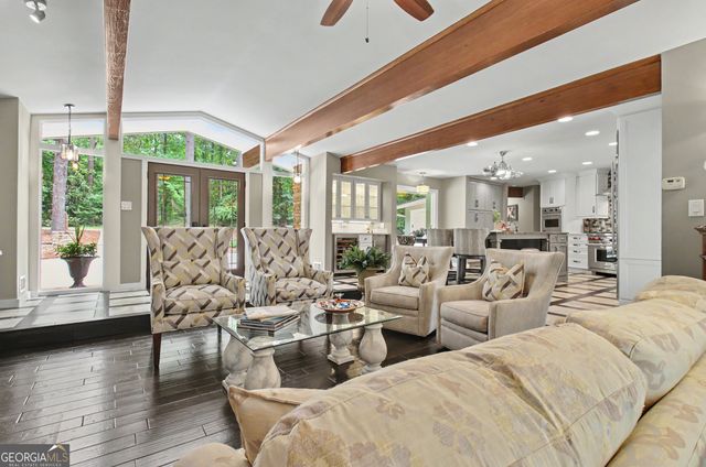 626 Golf View Drive, Peachtree City, GA 30269