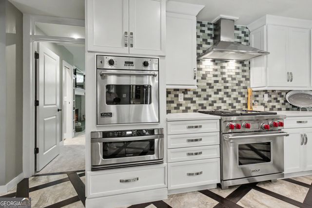 626 Golf View Drive, Peachtree City, GA 30269