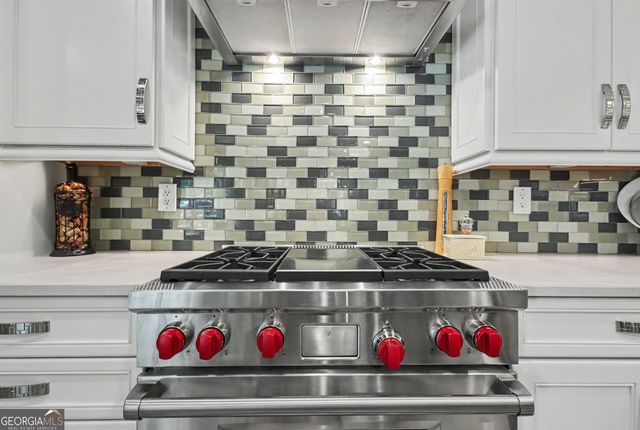 626 Golf View Drive, Peachtree City, GA 30269