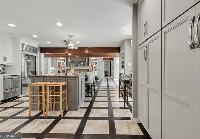 626 Golf View Drive, Peachtree City, GA 30269