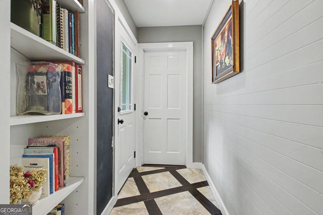 626 Golf View Drive, Peachtree City, GA 30269