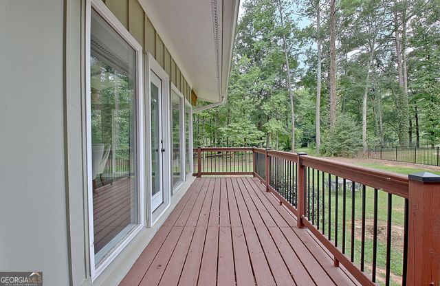 626 Golf View Drive, Peachtree City, GA 30269