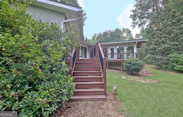 626 Golf View Drive, Peachtree City, GA 30269