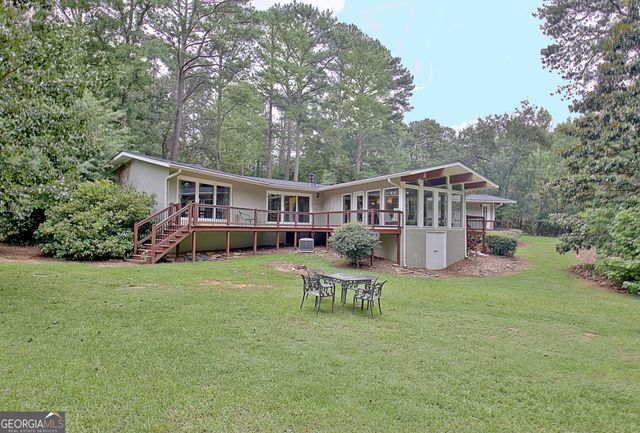 626 Golf View Drive, Peachtree City, GA 30269