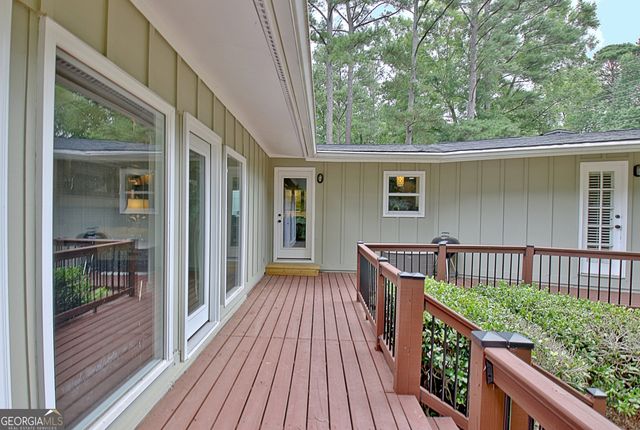 626 Golf View Drive, Peachtree City, GA 30269