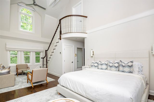 652 Noyack Path, Water Mill, NY 11976