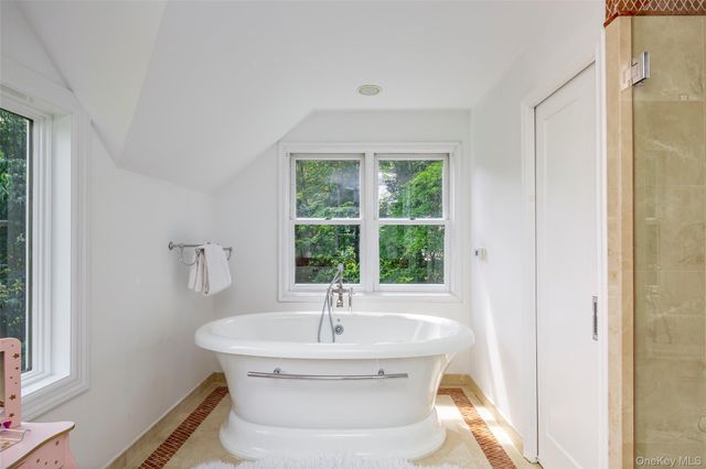 652 Noyack Path, Water Mill, NY 11976