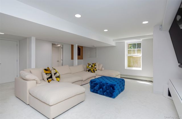652 Noyack Path, Water Mill, NY 11976
