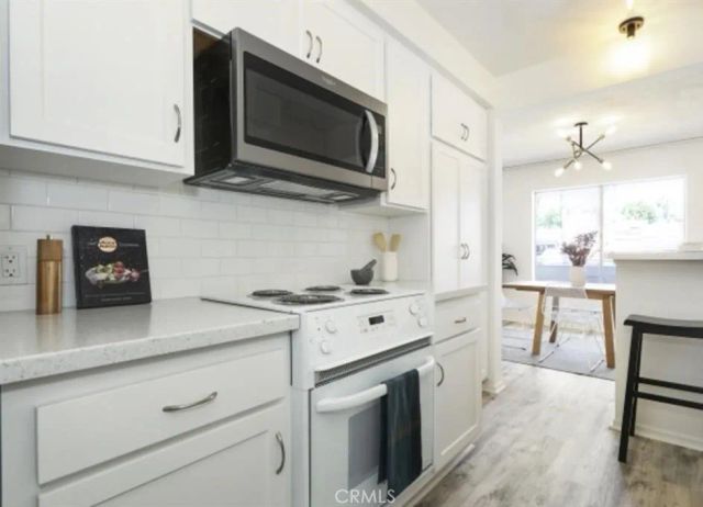 4614 Finley, Los Angeles, CA 90027