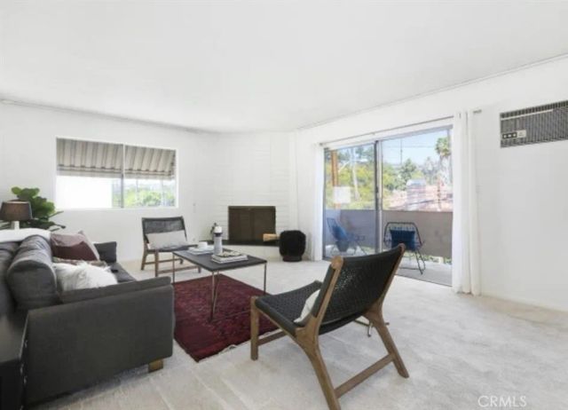 4614 Finley, Los Angeles, CA 90027