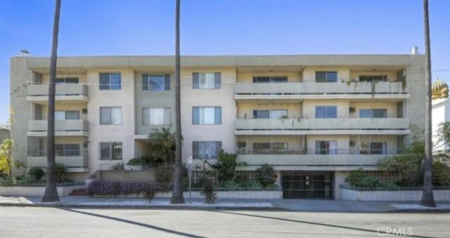 4614 Finley, Los Angeles, CA 90027