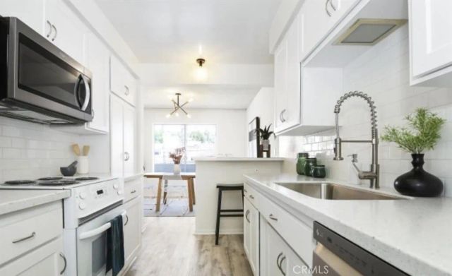 4614 Finley, Los Angeles, CA 90027