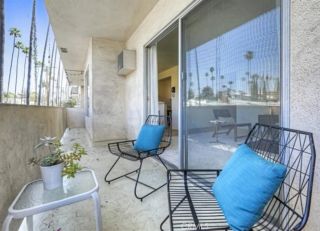 4614 Finley, Los Angeles, CA 90027