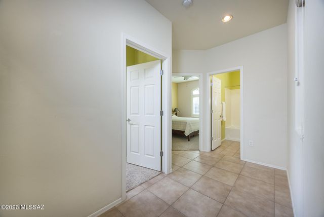 5995 S Moon Desert Drive, Tucson, AZ 85747