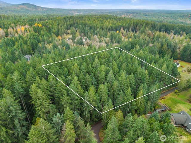 3 Larson Lane NW, Seabeck, WA 98380