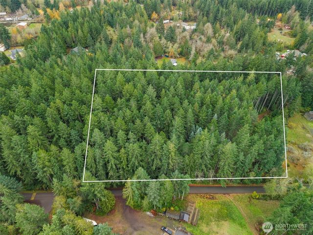 3 Larson Lane NW, Seabeck, WA 98380