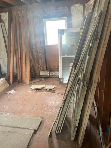 307 E 10th St, Wellington, KS 67152