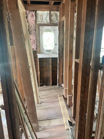 307 E 10th St, Wellington, KS 67152