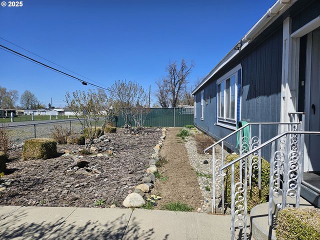 1710 16TH St, Baker City, OR 97814