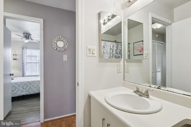 4108-B WATERPERRY CT, Mount Laurel, NJ 08054