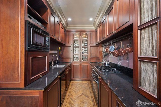 1201 California Street 506, San Francisco, CA 94109