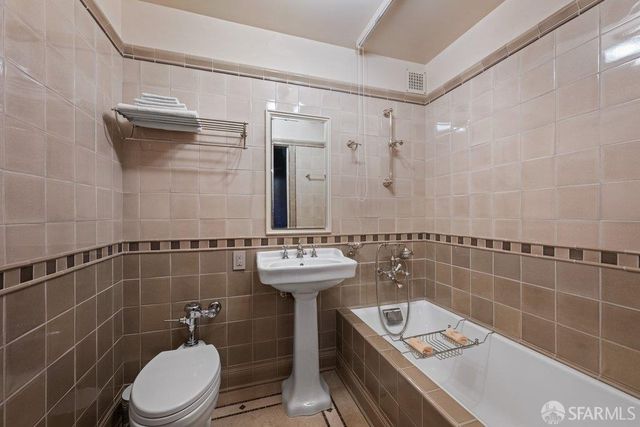 1201 California Street 506, San Francisco, CA 94109