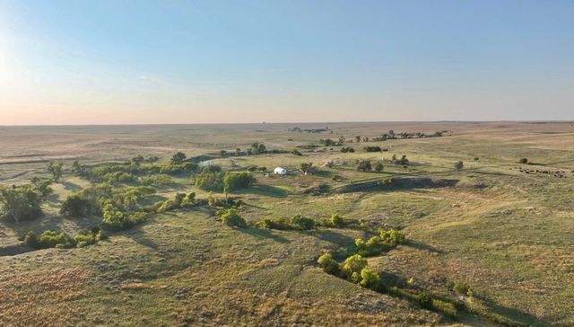 First Creek Ranch, Booker, TX 79005