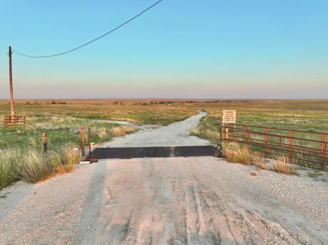 First Creek Ranch, Booker, TX 79005