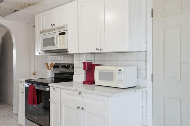 13630 GARRIS DRIVE, Hudson, FL 34667