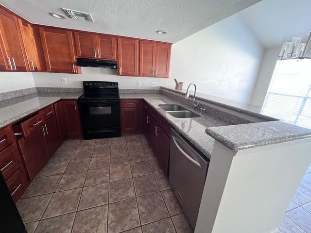 3818 W Harrison Street, Chandler, AZ 85226