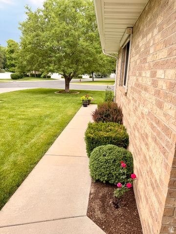 153 W HIDDEN HOLLOW CIR, Orem, UT 84058